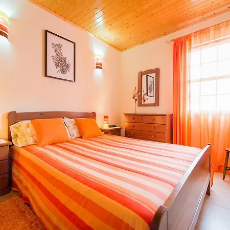 Adega Pedra Do Lagar Calheta de Nesquim