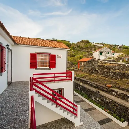 Adega Pedra Do Lagar * Calheta de Nesquim